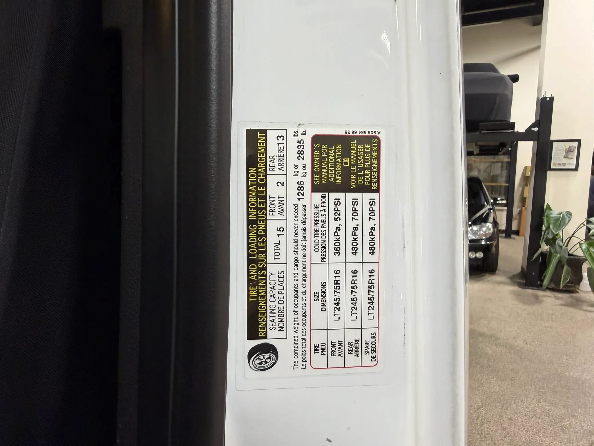Used 2019 Mercedes-Benz Sprinter 2500 image 58
