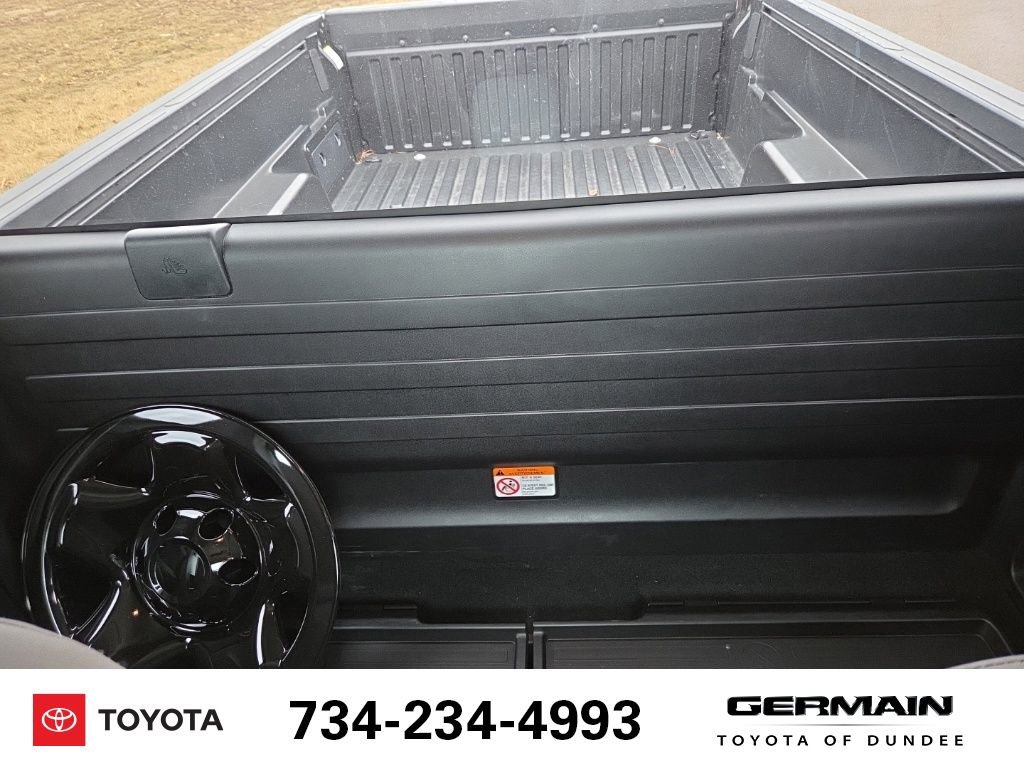Used 2022 Toyota Tacoma SR image 13
