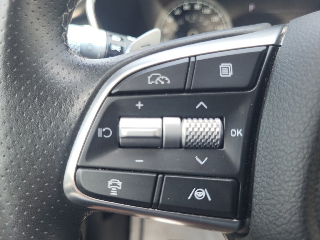 Used 2026 Genesis G70 2.5T RWD image 20