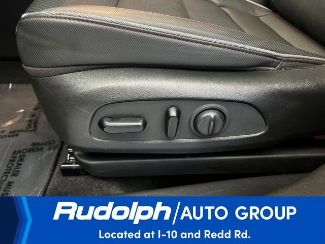 Used 2021 Chevrolet TrailBlazer RS w/ Sun and Liftgate Package image 12