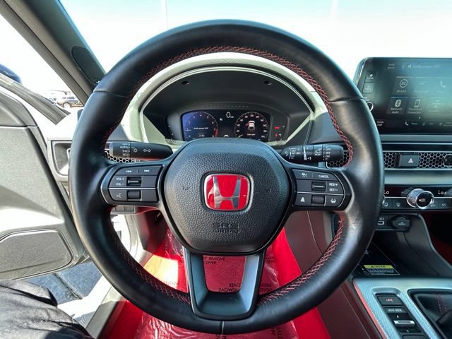 Used 2023 Honda Civic Type R image 9