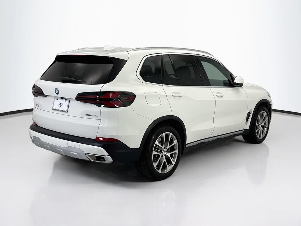 Certified 2026 BMW X5 xDrive50e w/ Climate Comfort Package AWD/4WD image 5