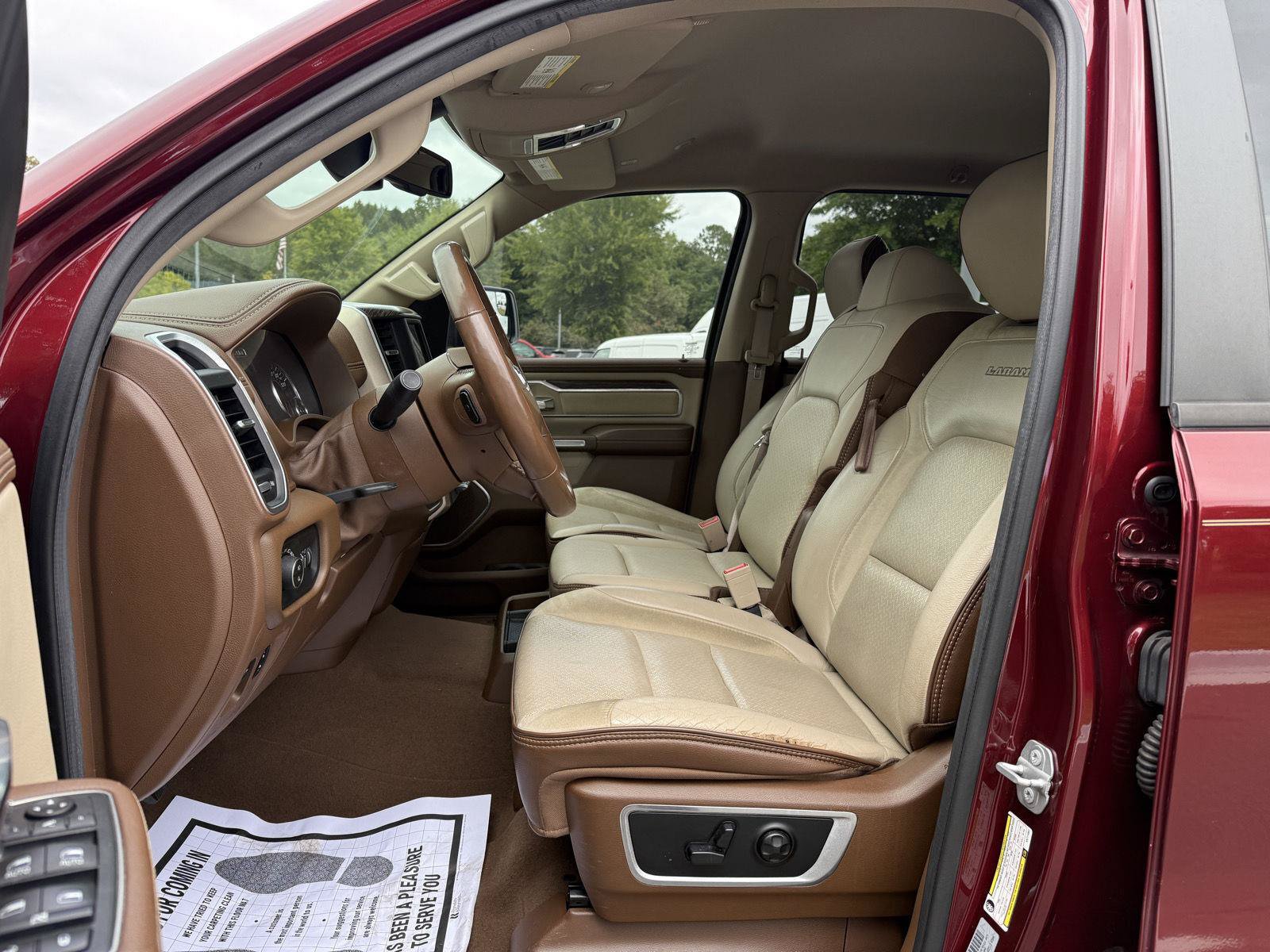 Used 2019 RAM 1500 Laramie RWD image 13