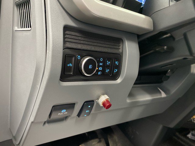 New 2026 Ford F550 4x4 Supercab Super Duty w/ XLT Value Package image 21