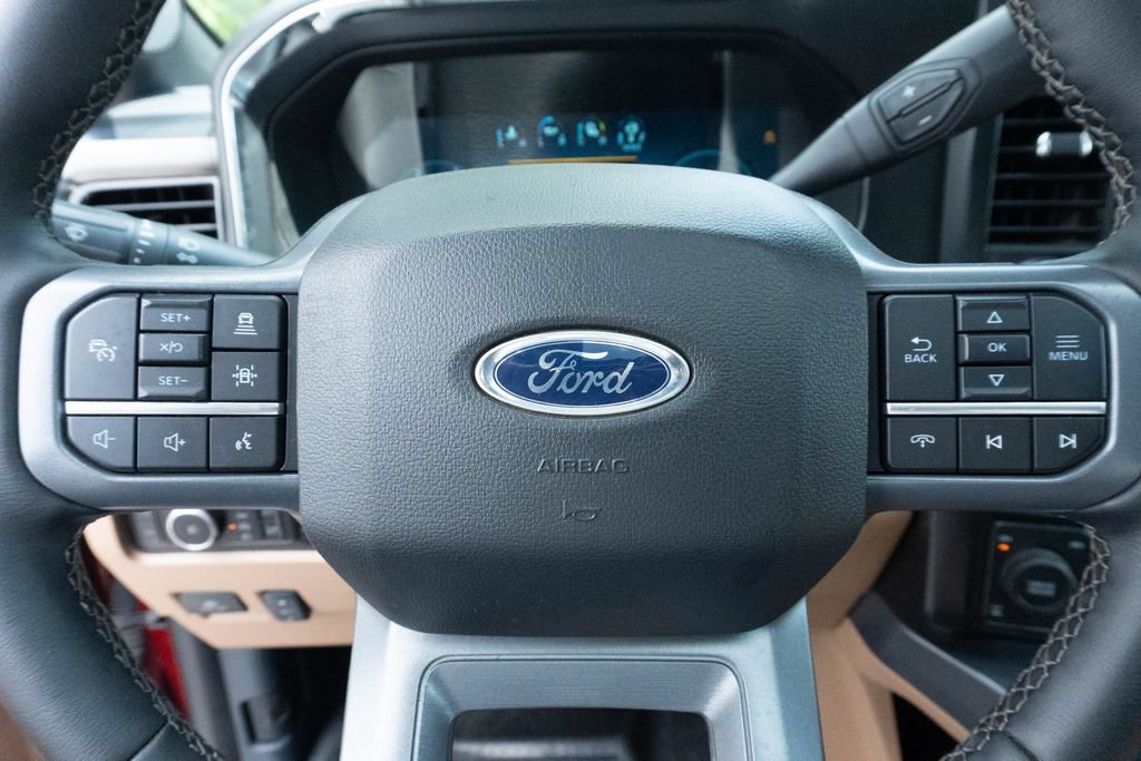 Used 2025 Ford F250 Lariat w/ Lariat Ultimate Package AWD/4WD image 28