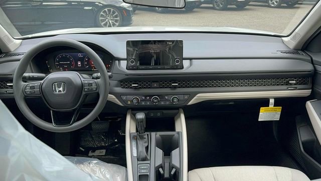 New 2025 Honda Accord SE image 35