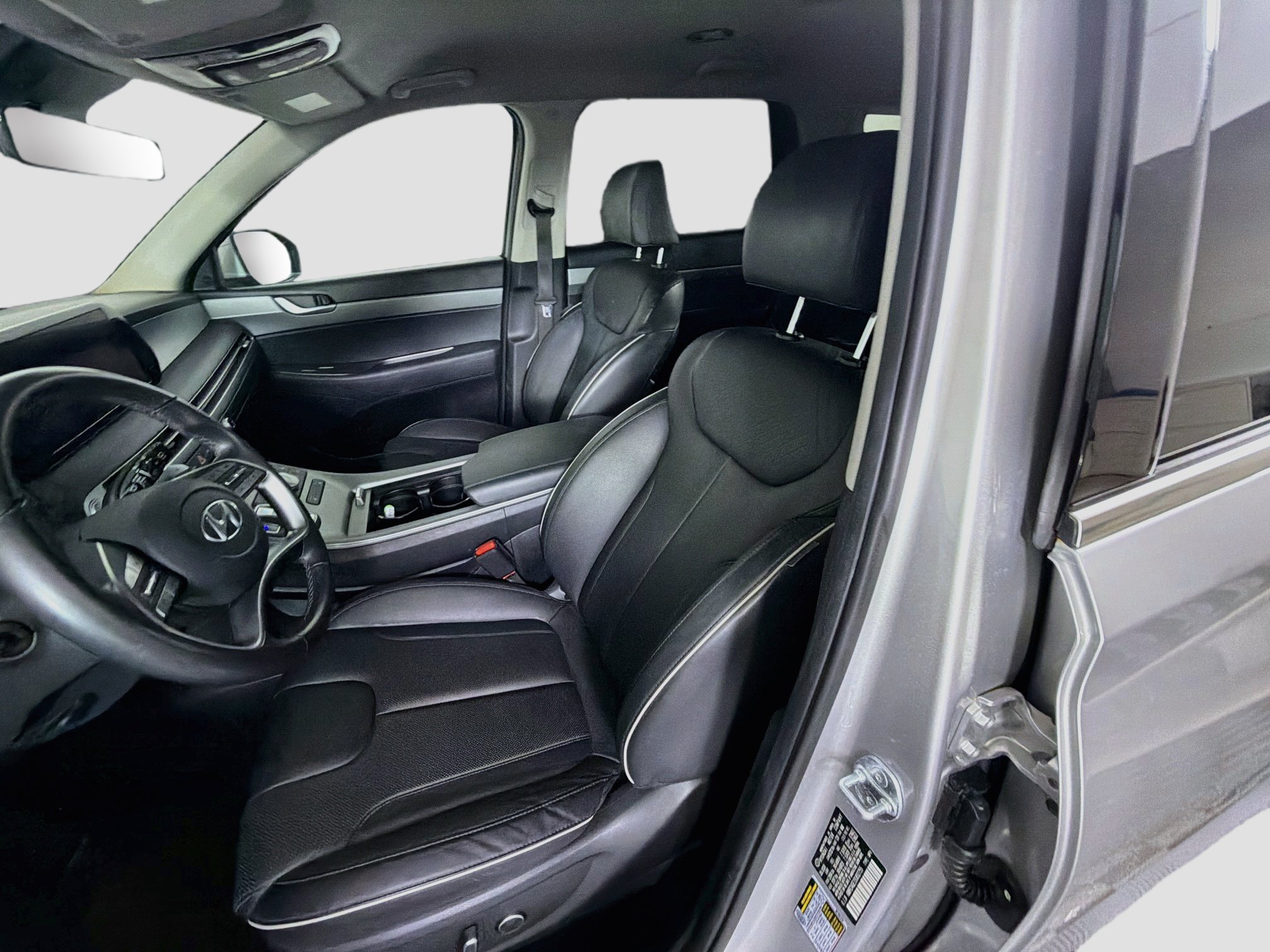 Used 2025 Hyundai Palisade SEL FWD image 13