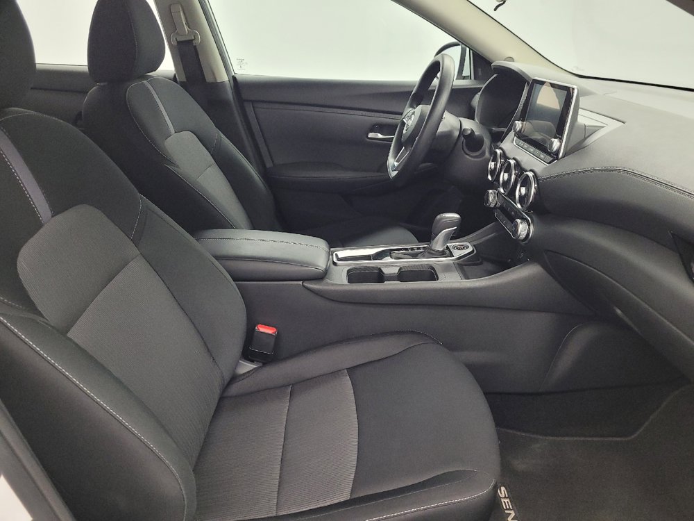 Used 2025 Nissan Sentra SV FWD image 21