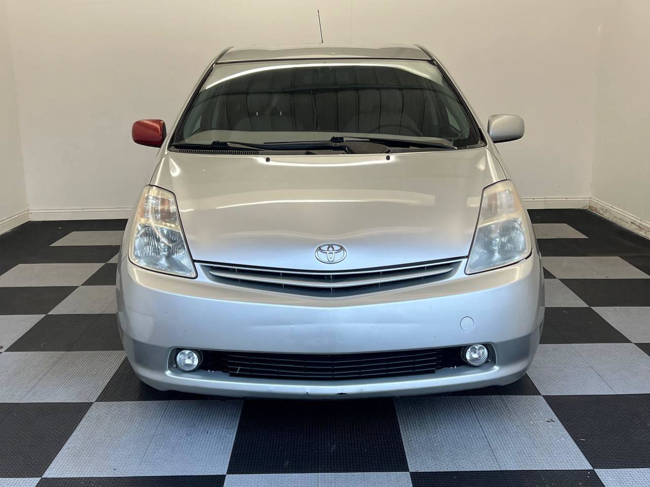 Used 2005 Toyota Prius image 2