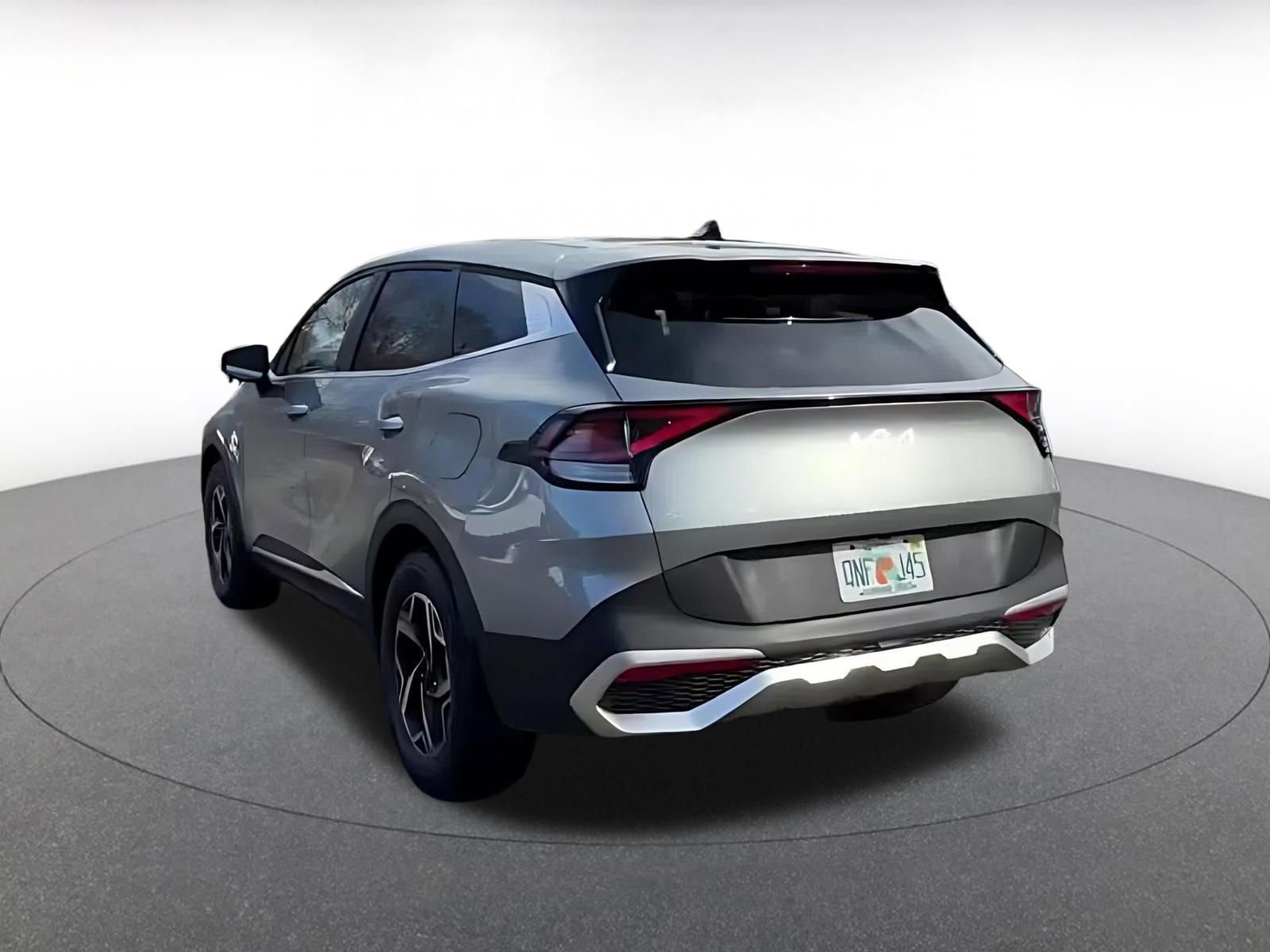 Used 2025 Kia Sportage LX image 11