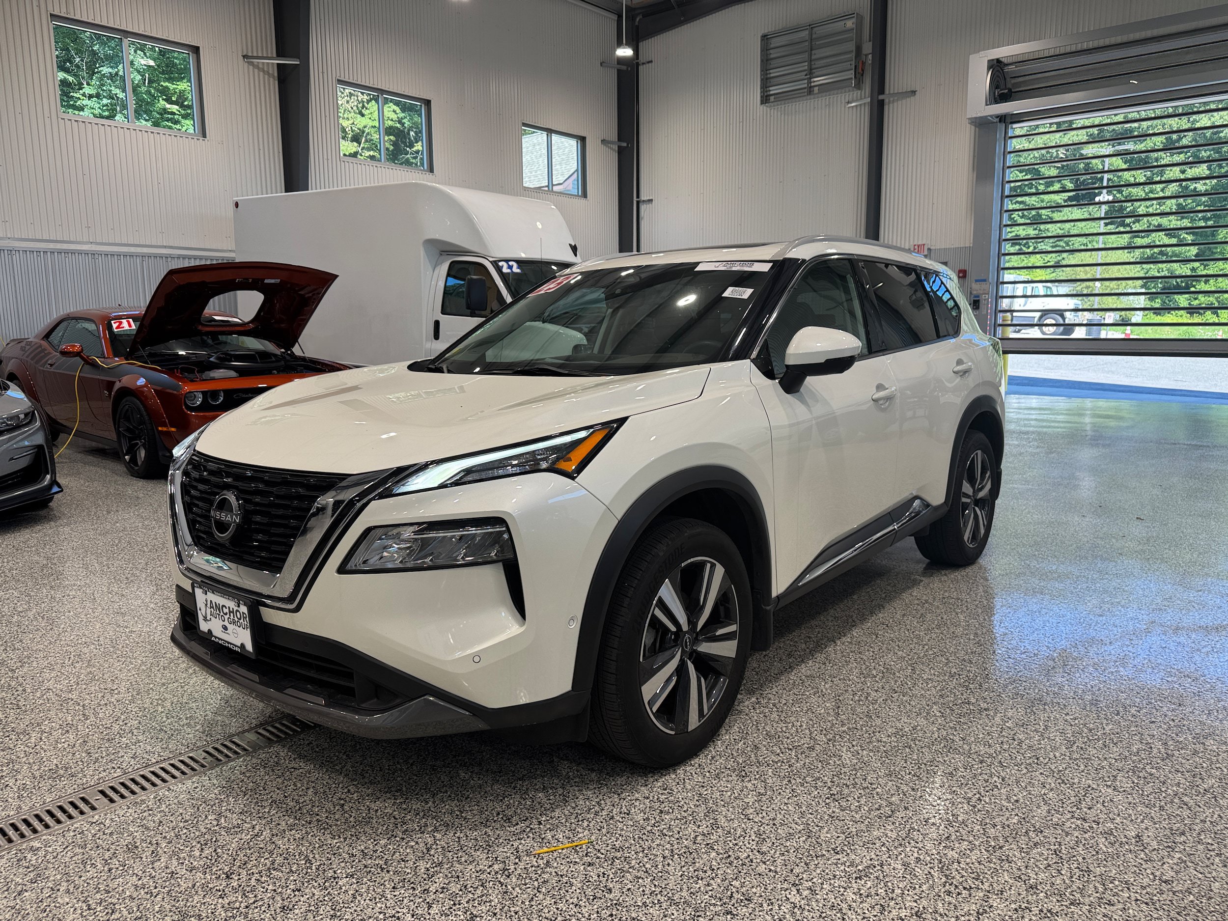 Used 2023 Nissan Rogue SL w/ SL Premium Package AWD/4WD image 1