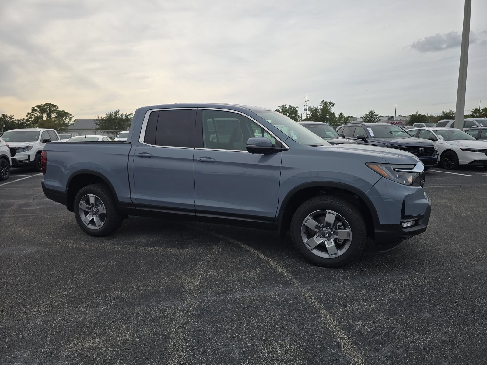 New 2026 Honda Ridgeline RTL image 2