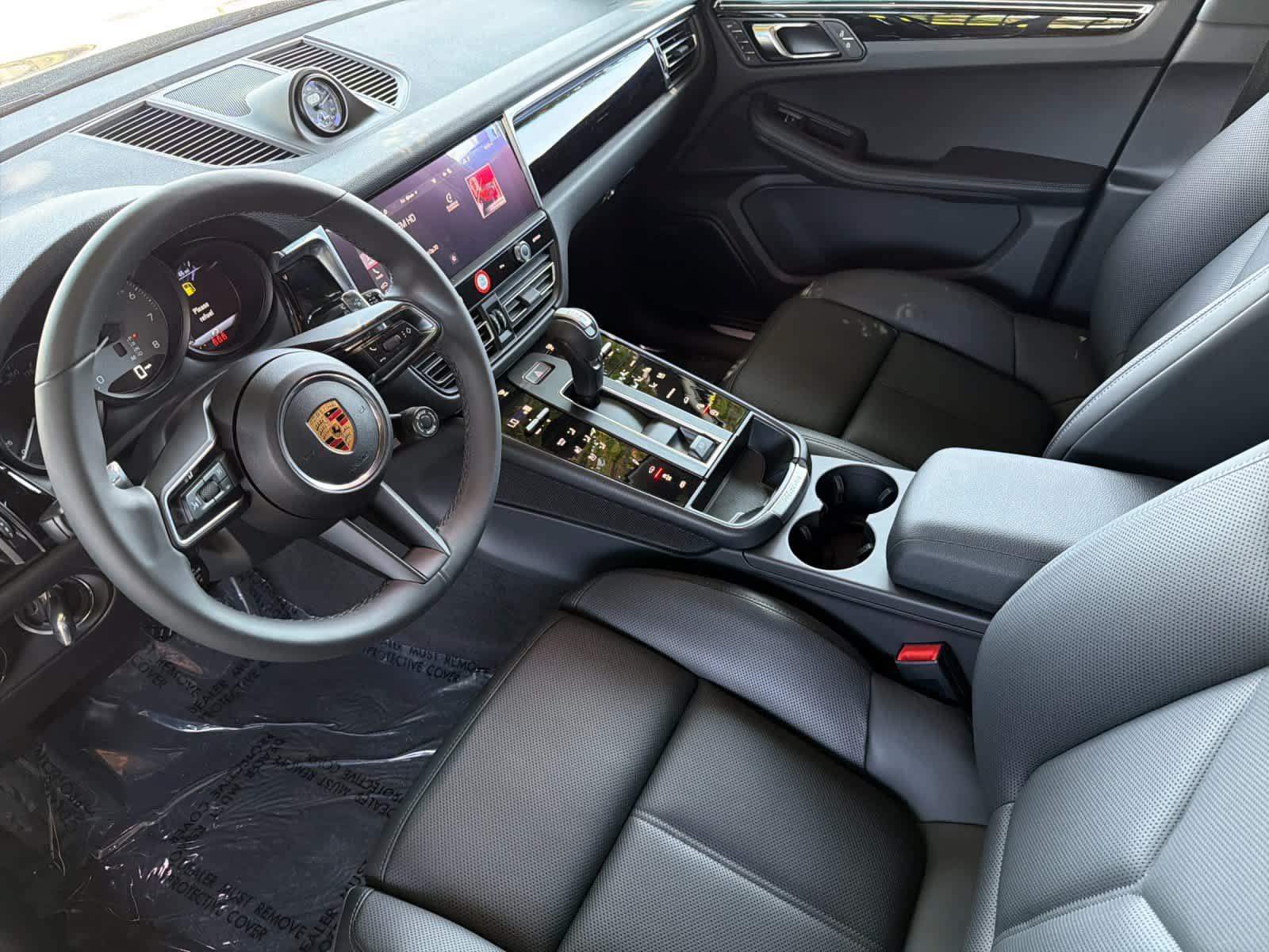 New 2026 Porsche Macan S AWD/4WD image 4