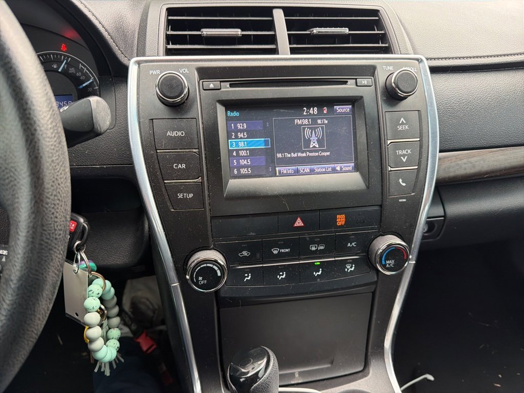 Used 2015 Toyota Camry XLE image 10