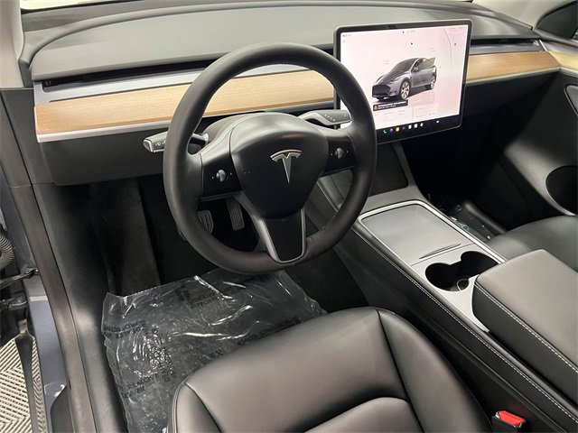 Used 2023 Tesla Model Y Long Range image 16
