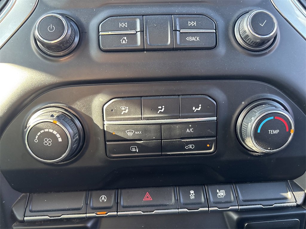 Used 2020 Chevrolet Silverado 1500 LT image 29