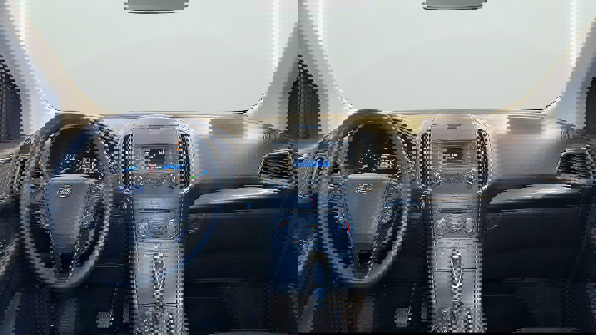 Used 2018 Ford Edge SE image 14