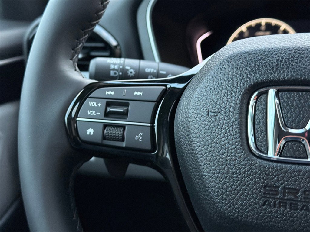 New 2025 Honda Pilot Touring image 25