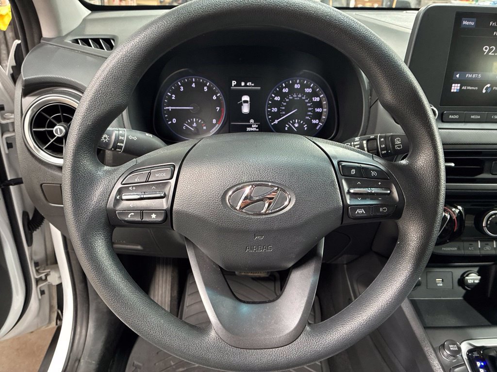 Used 2023 Hyundai Kona SEL AWD/4WD image 30