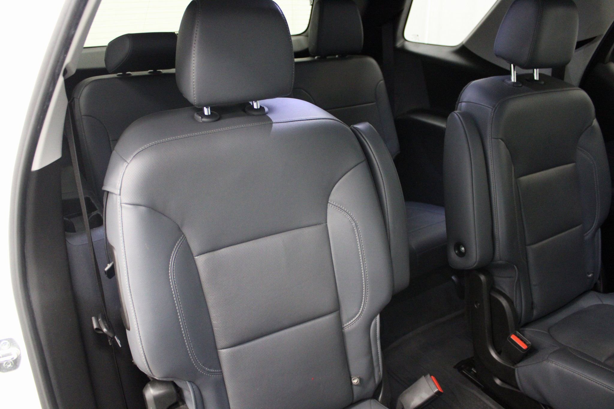 Used 2021 Chevrolet Traverse Premier w/ LPO, Floor Liner Package image 33