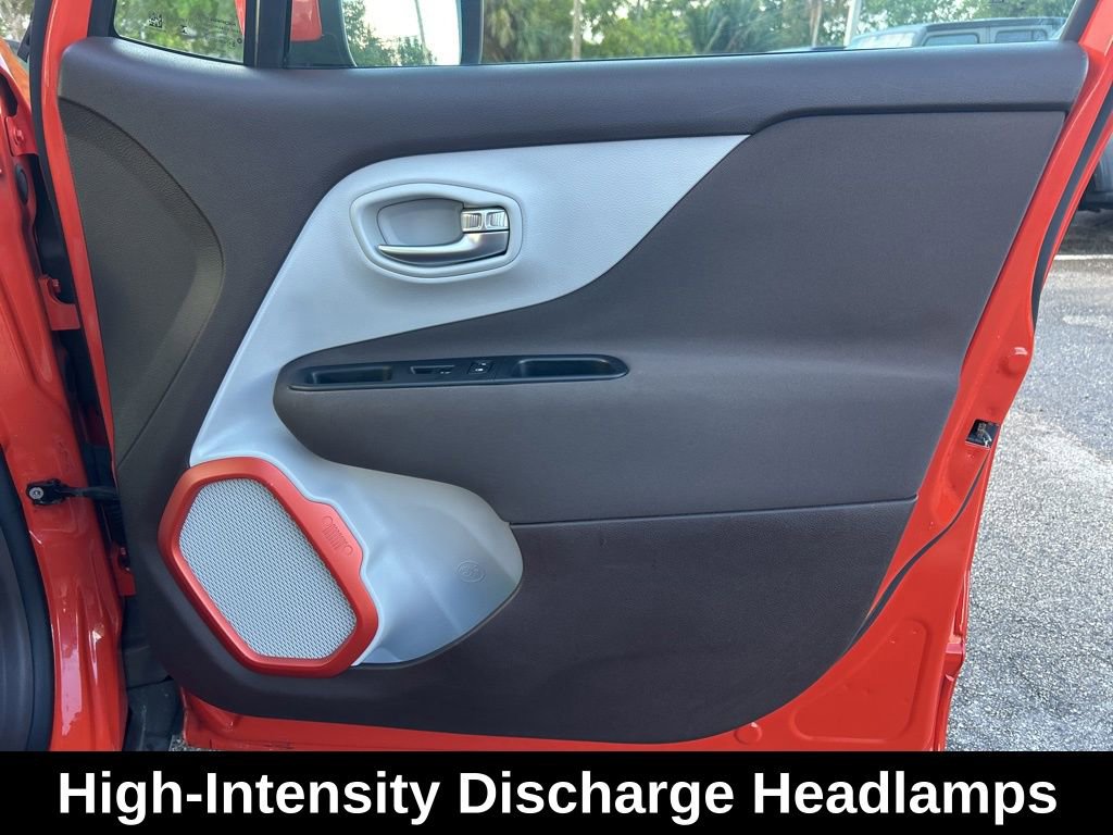 Used 2017 Jeep Renegade Latitude w/ Safety & Security Group image 25