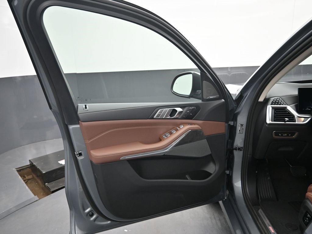 New 2026 BMW X7 xDrive40i image 10