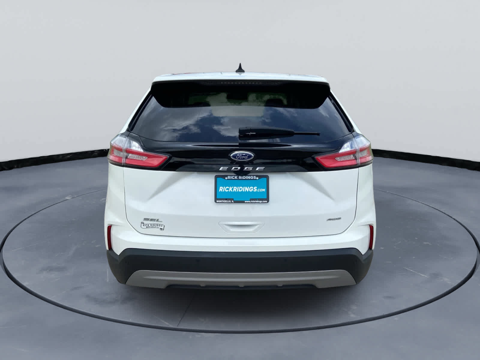 Used 2024 Ford Edge SEL w/ Convenience Package AWD/4WD image 8