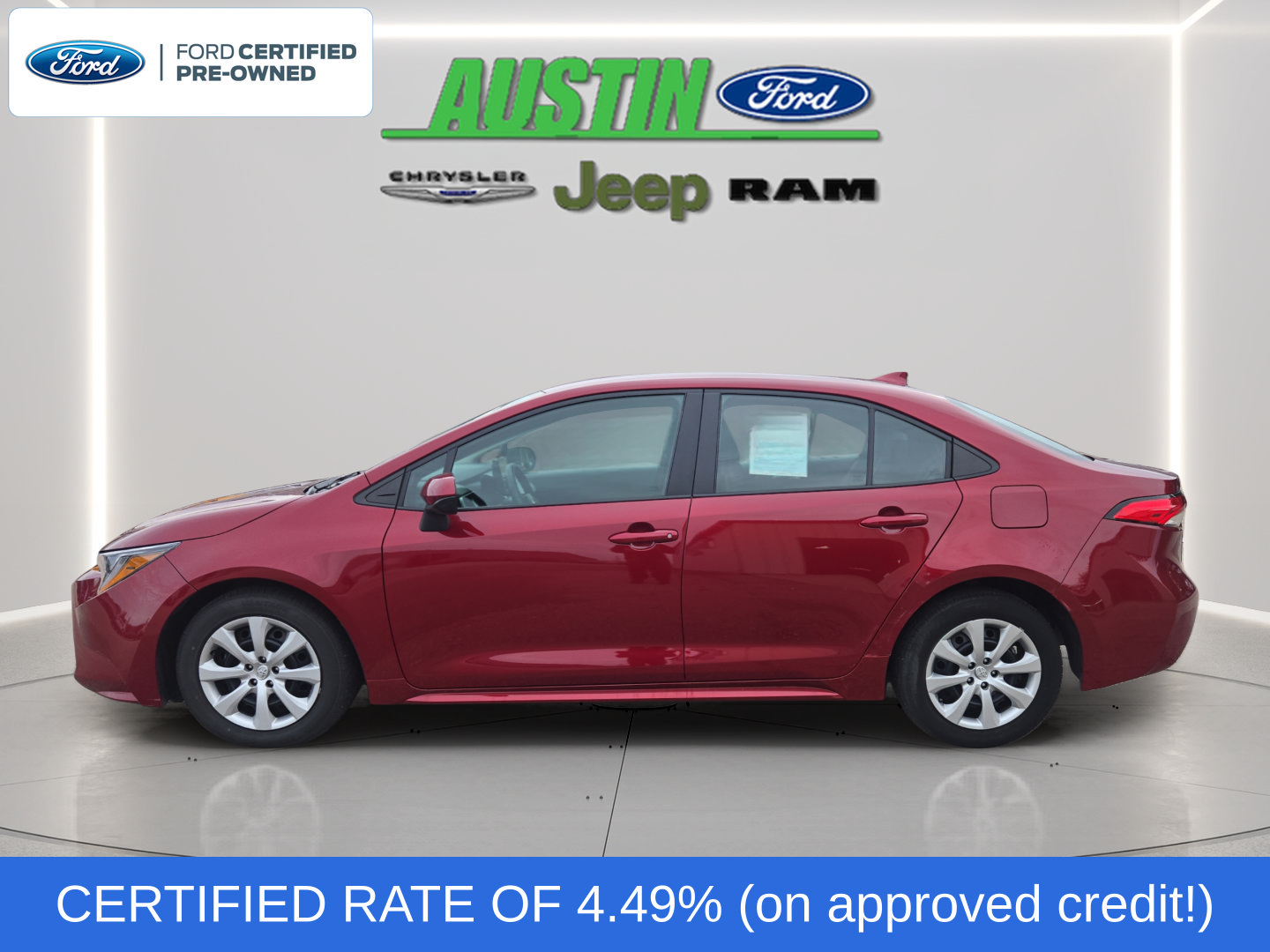 Used 2025 Toyota Corolla LE FWD image 2