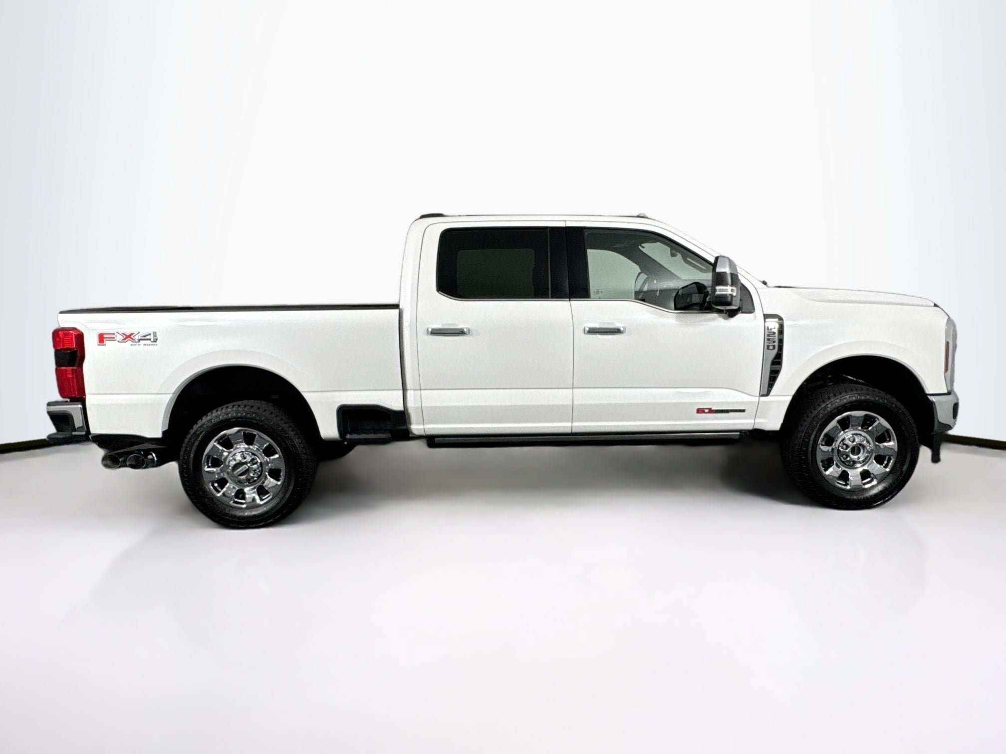 Used 2025 Ford F250 Lariat w/ Lariat Ultimate Package AWD/4WD image 16
