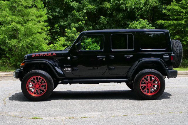 Used 2022 Jeep Wrangler Unlimited Sahara w/ Cold Weather Group AWD/4WD image 54