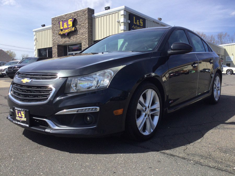 Used 2015 Chevrolet Cruze LTZ w/ Sun, Sound and Sport Package image 2