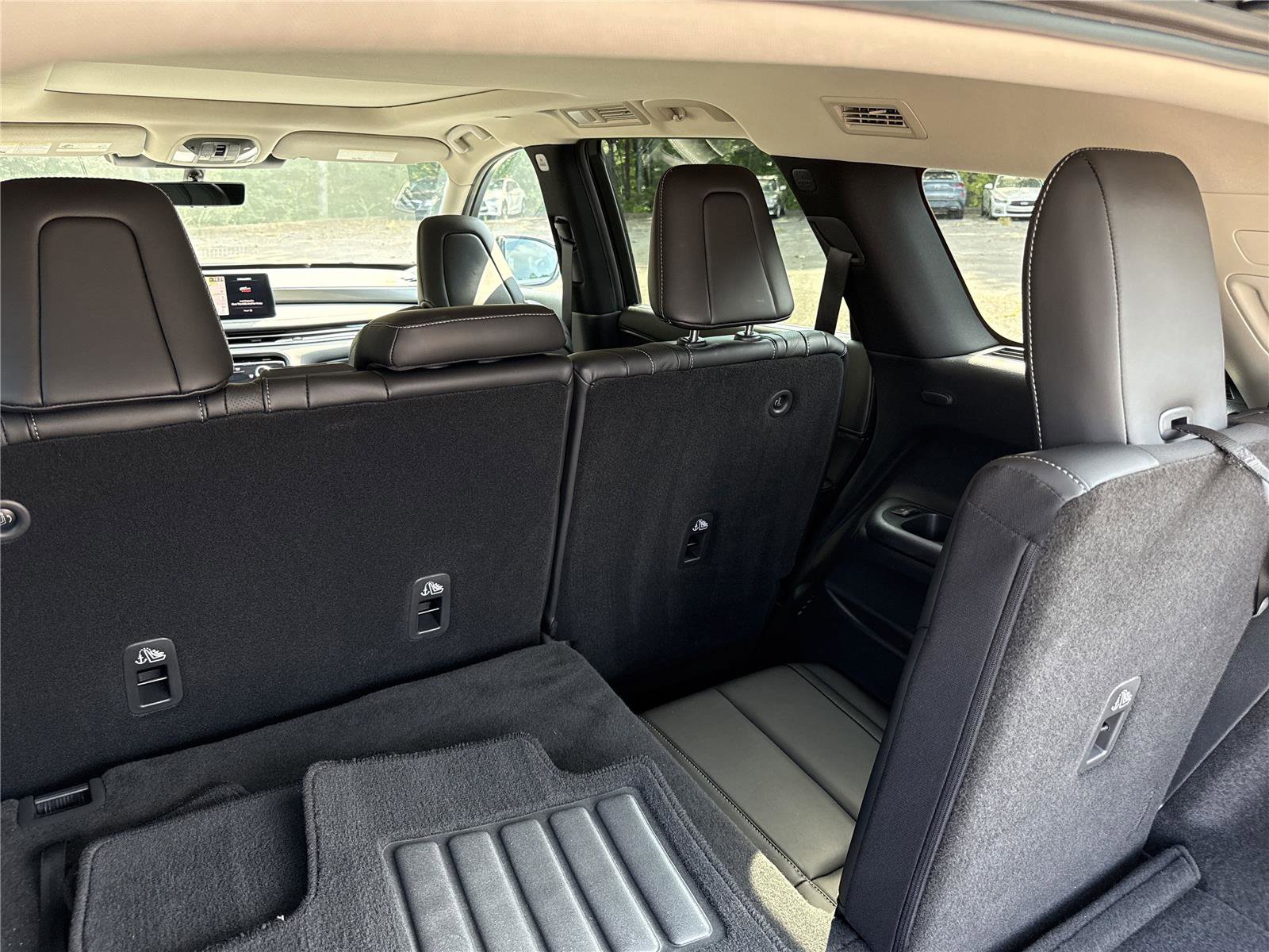 Used 2025 INFINITI QX60 Luxe w/ Vision Package image 28