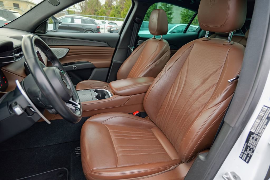 Certified 2023 Maserati Grecale GT image 23