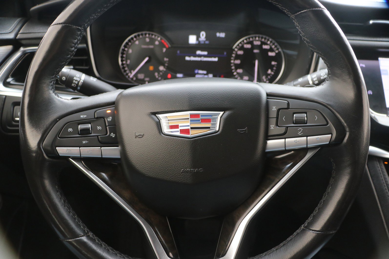 Used 2020 Cadillac XT6 Premium Luxury image 17