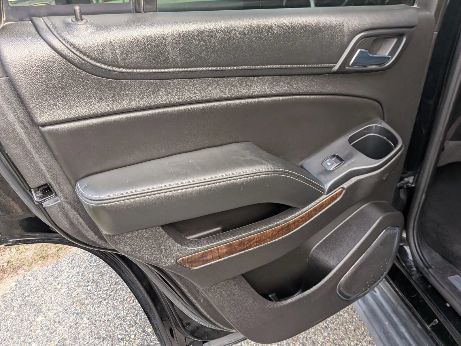 Used 2017 Chevrolet Tahoe LT AWD/4WD image 29