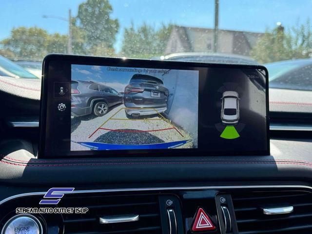 Used 2023 Genesis G70 2.0T w/ Sport Prestige Package image 32