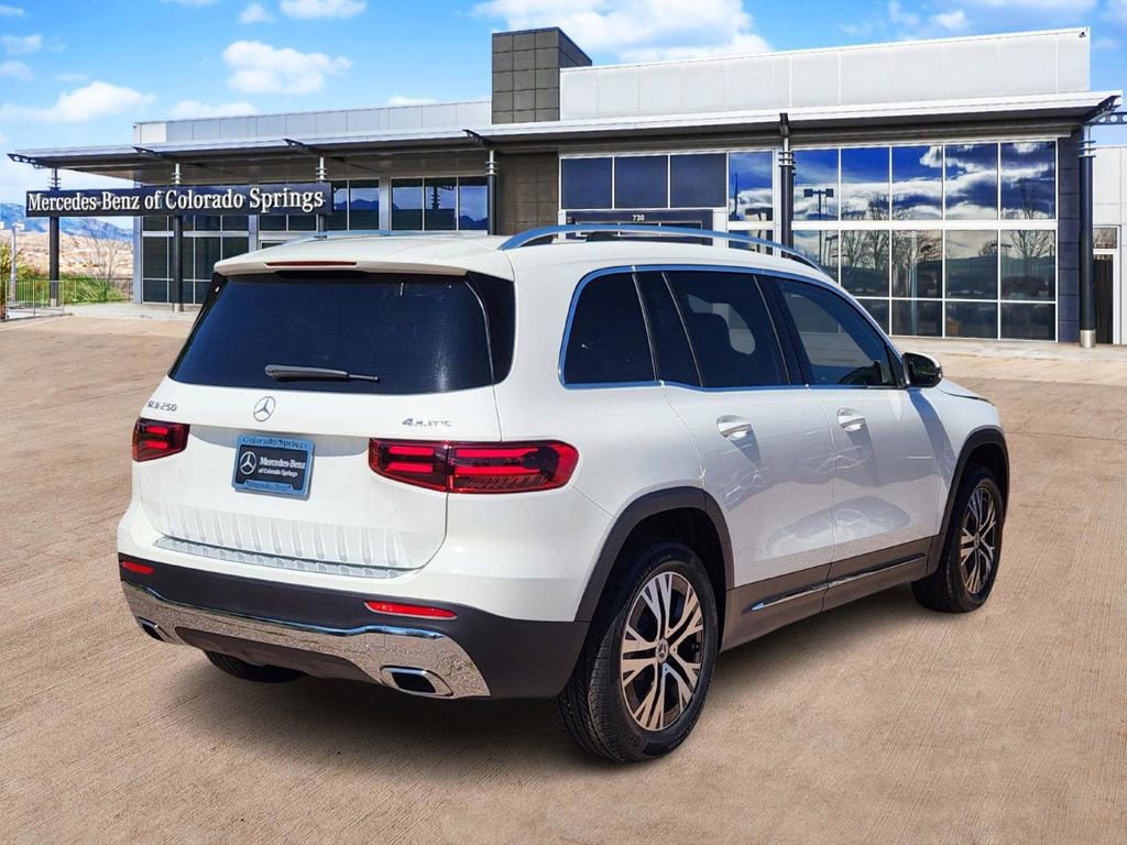 New 2026 Mercedes-Benz GLB 250 4MATIC image 5