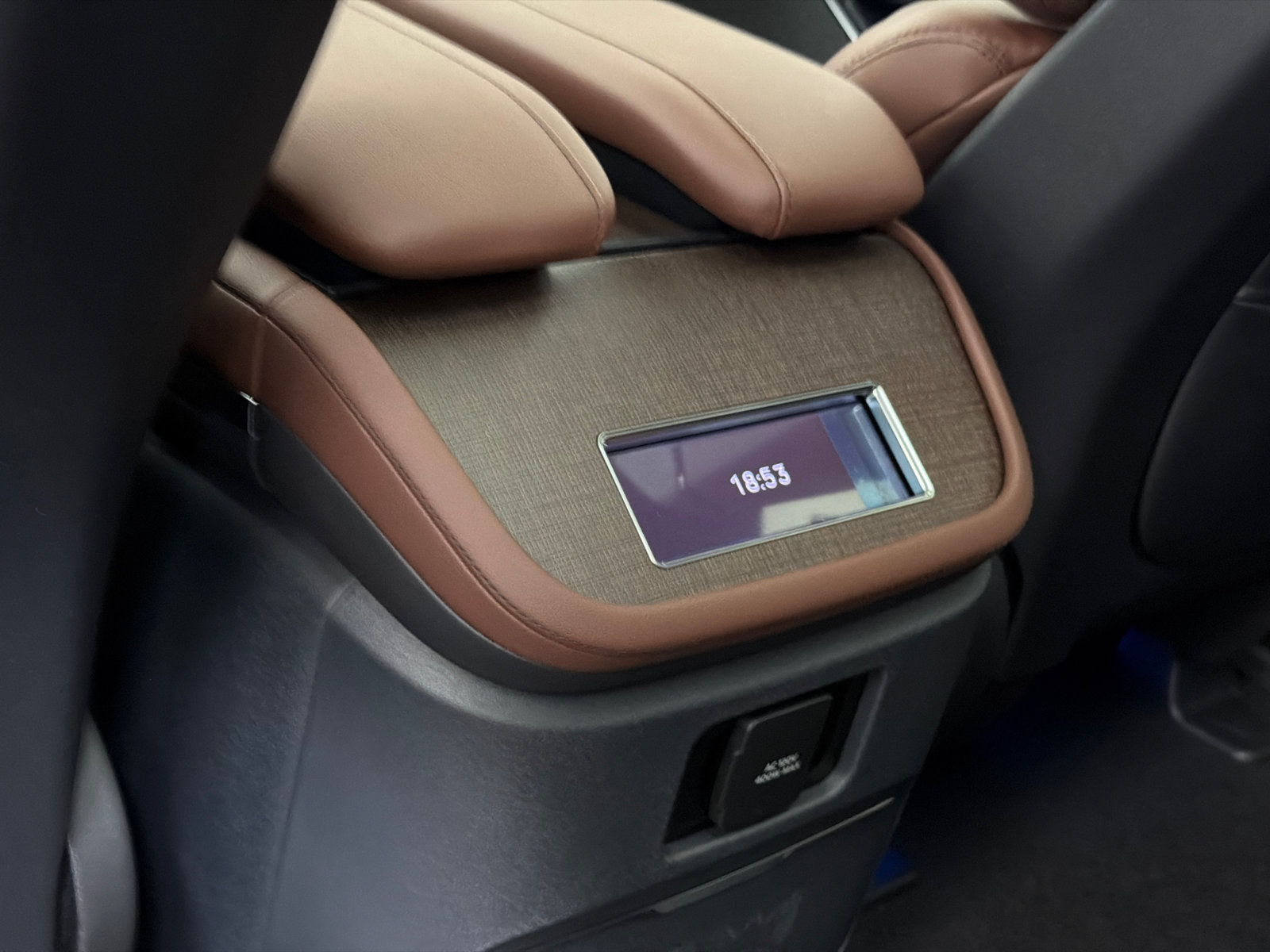 New 2027 Lincoln Navigator Reserve AWD/4WD image 26