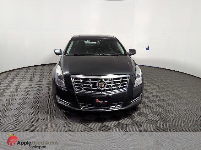 Used 2013 Cadillac XTS Premium AWD/4WD image 2