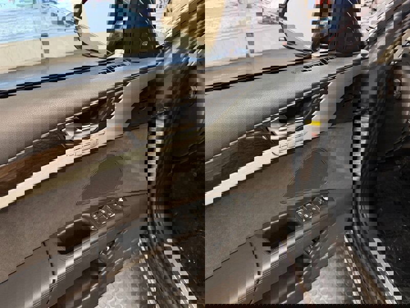 Used 2014 Audi A8 L TDI image 15