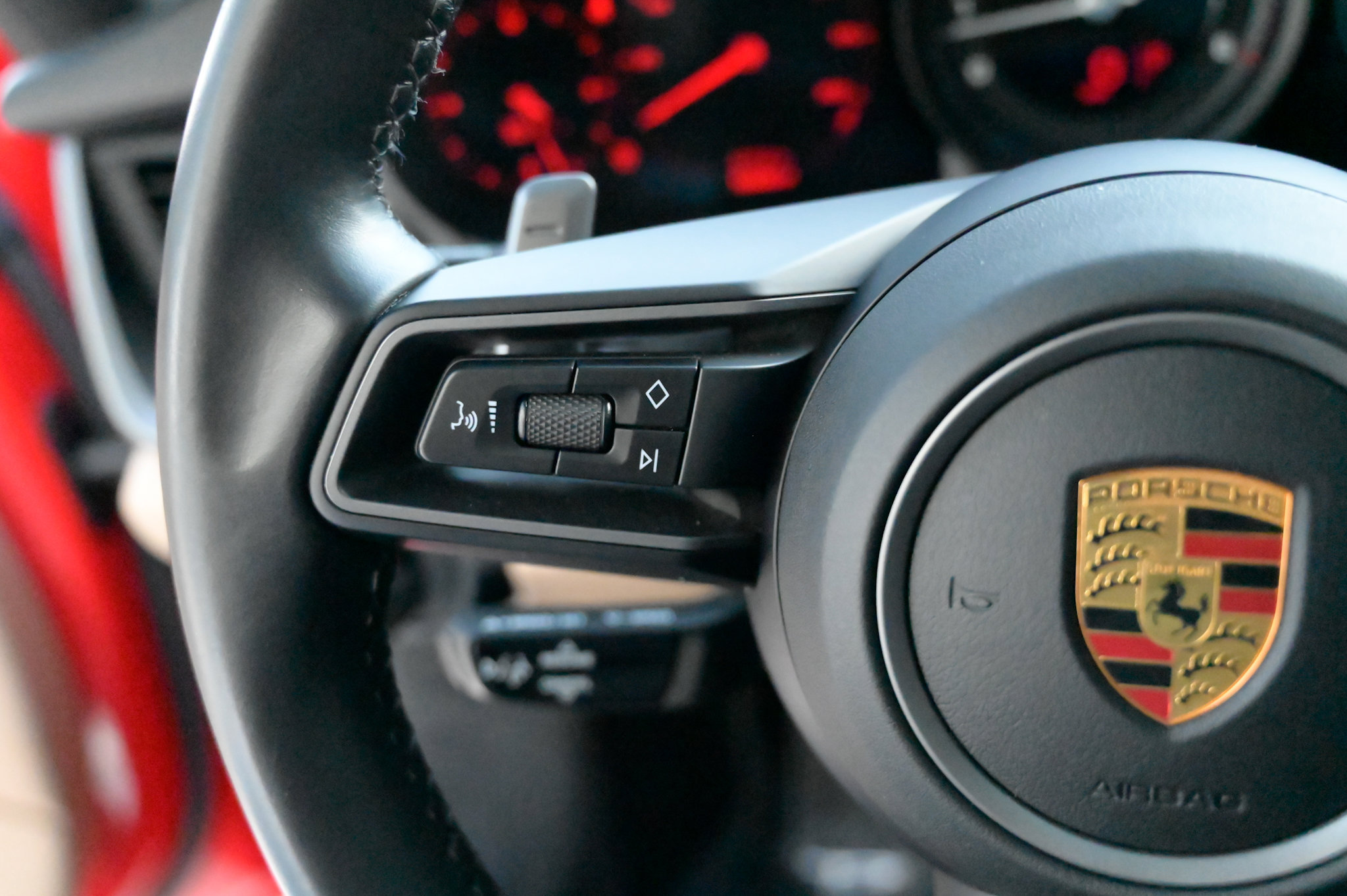 Used 2022 Porsche 911 Carrera image 25