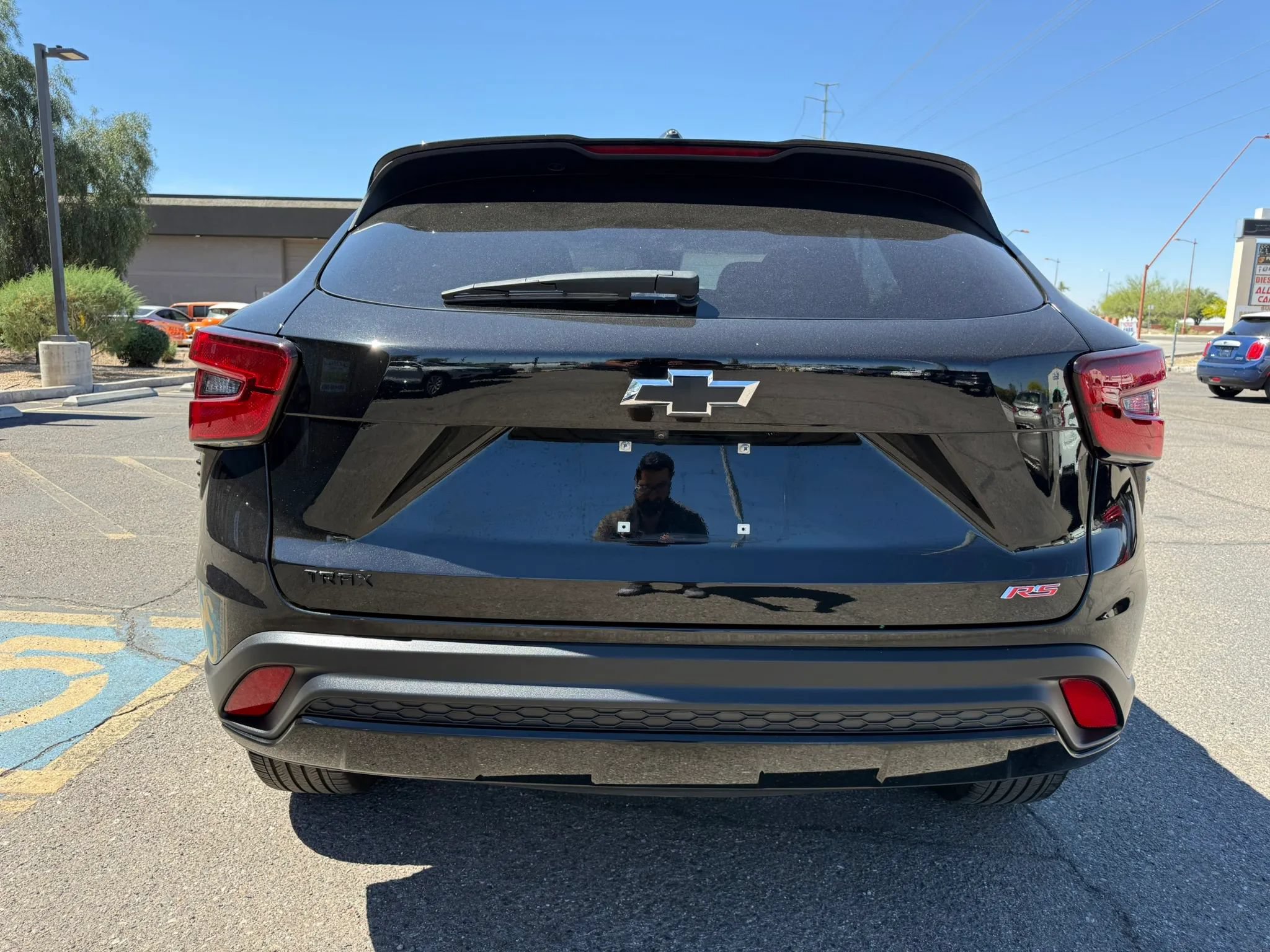 Used 2024 Chevrolet Trax RS FWD image 9