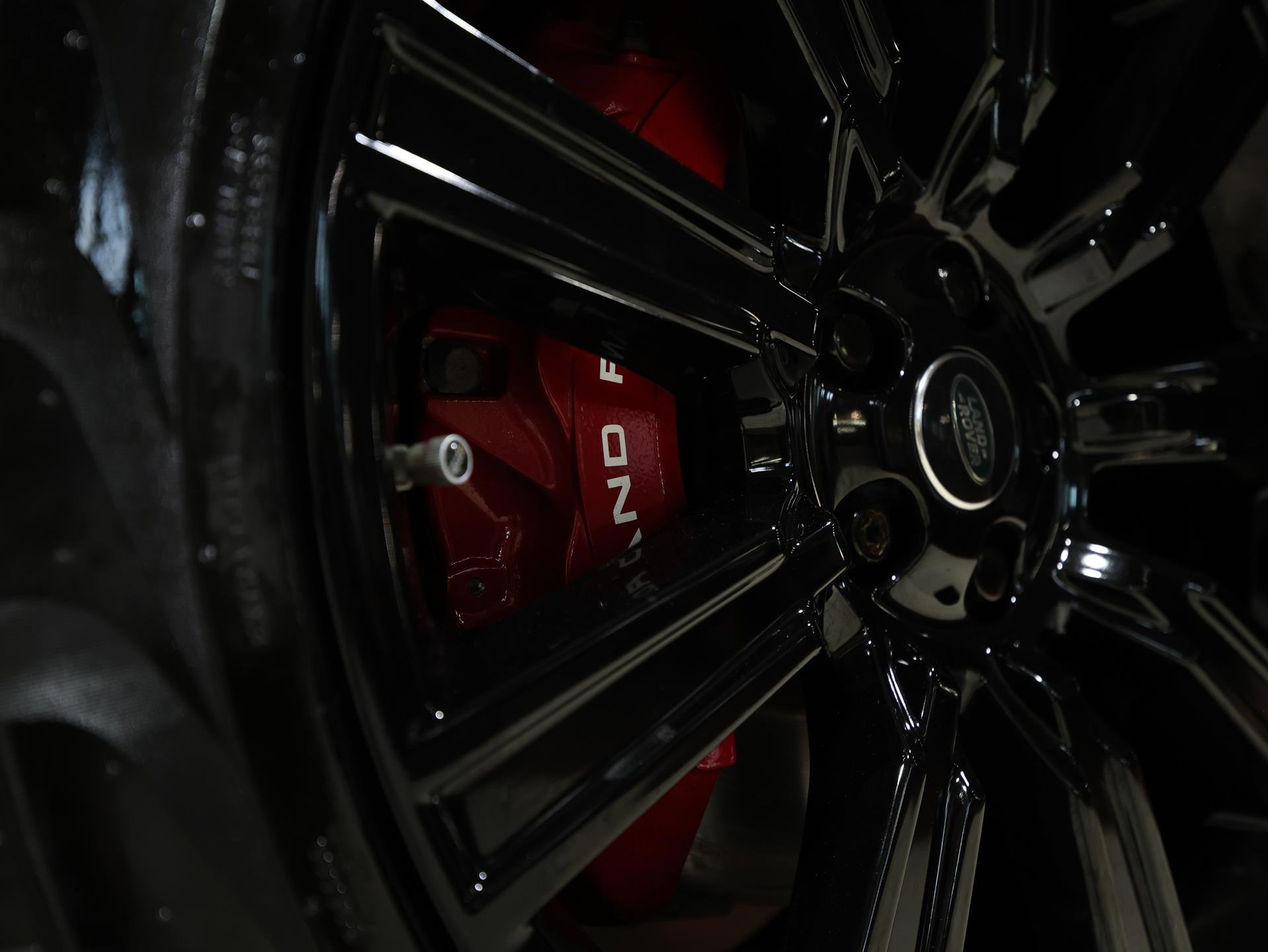 Used 2019 Land Rover Range Rover Sport HST image 29