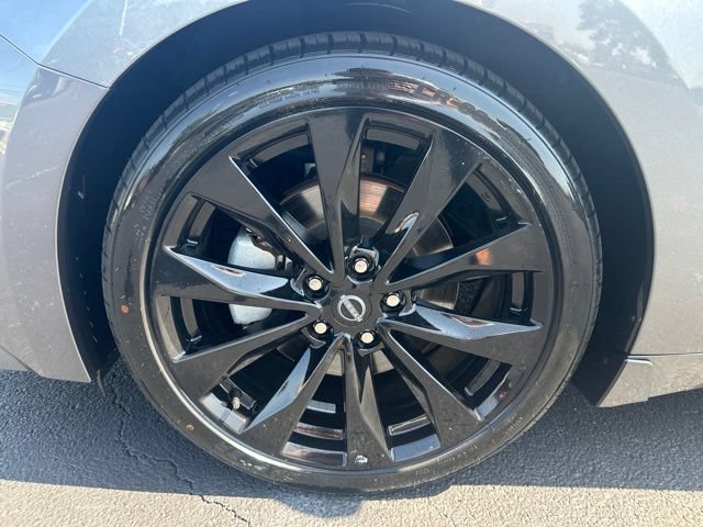 Used 2023 Nissan Maxima SR w/ Sport Mat Group FWD image 39