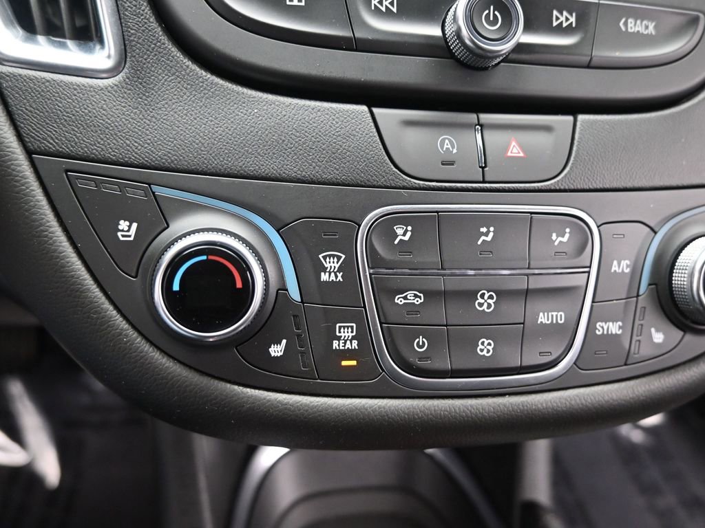 Used 2024 Chevrolet Malibu LT image 30