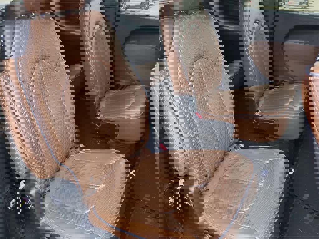 Used 2017 Chrysler Pacifica Limited image 19