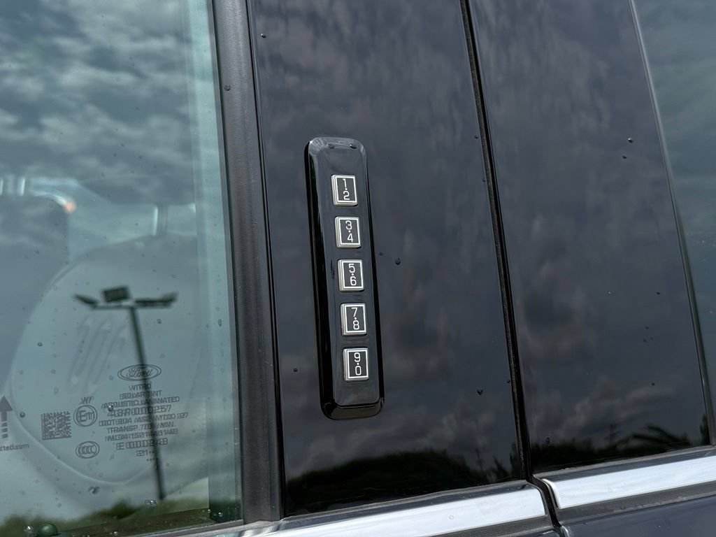 Used 2022 Ford F150 King Ranch w/ Equipment Group 601A High AWD/4WD image 6