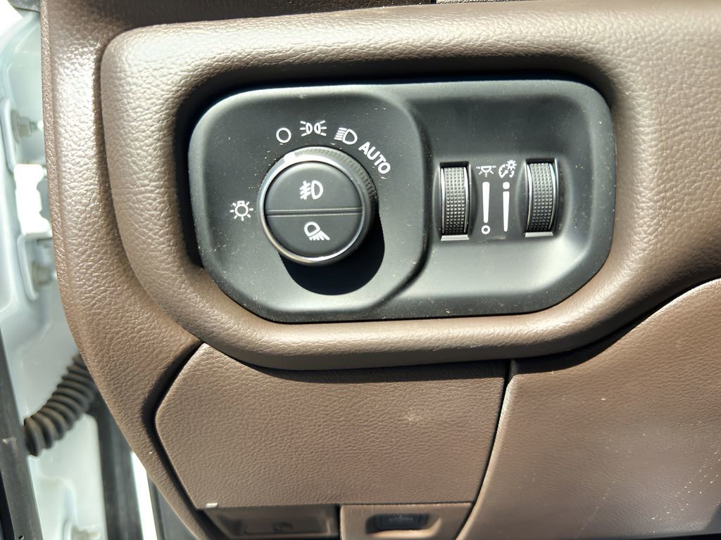 New 2025 RAM 2500 Laramie image 14