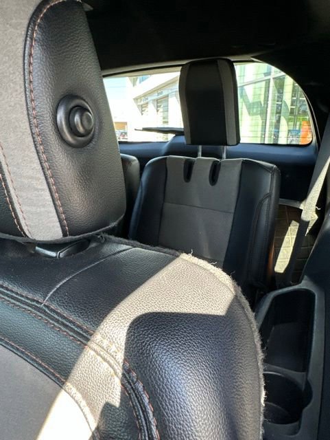 Used 2017 Ford Explorer XLT w/ XLT Technology Feature Bundle AWD/4WD image 19