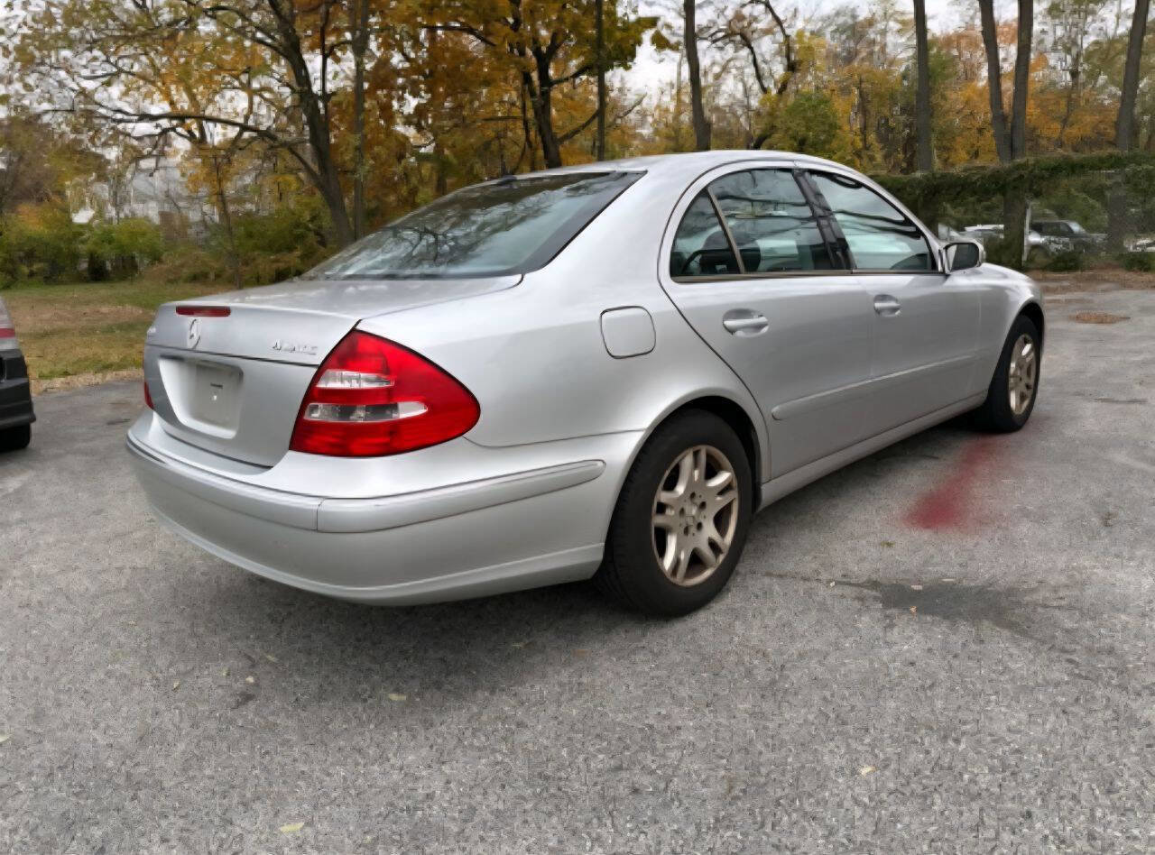 Used 2005 Mercedes-Benz E 320 4MATIC Sedan image 5